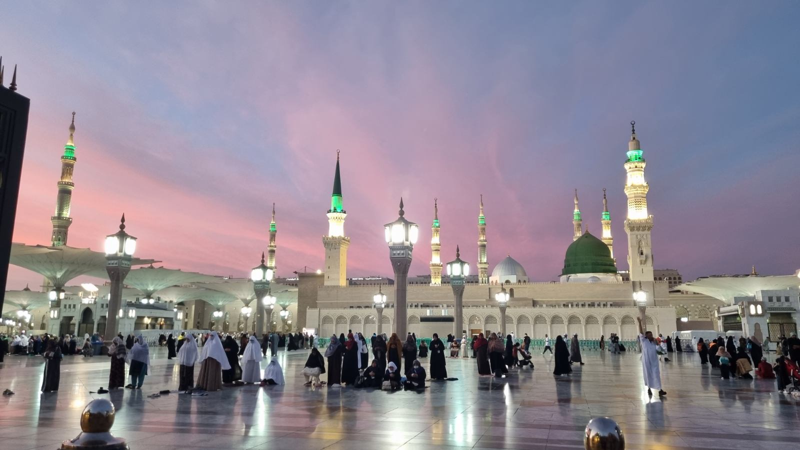 Sunset at the Prophet’s Mosque in Madinah, Saudi Arabia